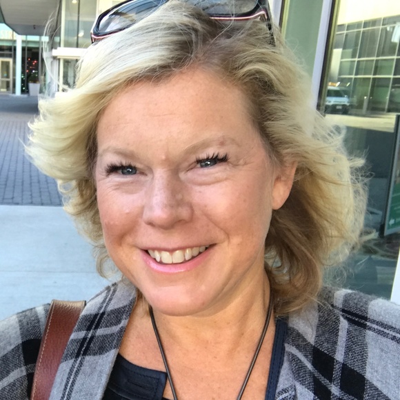 Meet your Posher, Judith - Picture 1 of 1